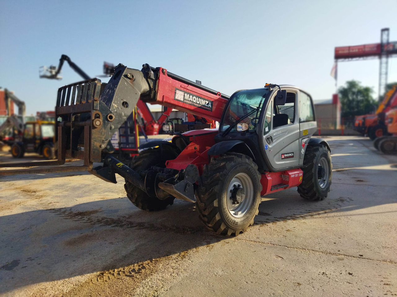 MANITOU MT1335 EASY - Teleskopinis krautuvas: foto 4 MANITOU MT1335 EASY - Teleskopinis krautuvas: foto 4