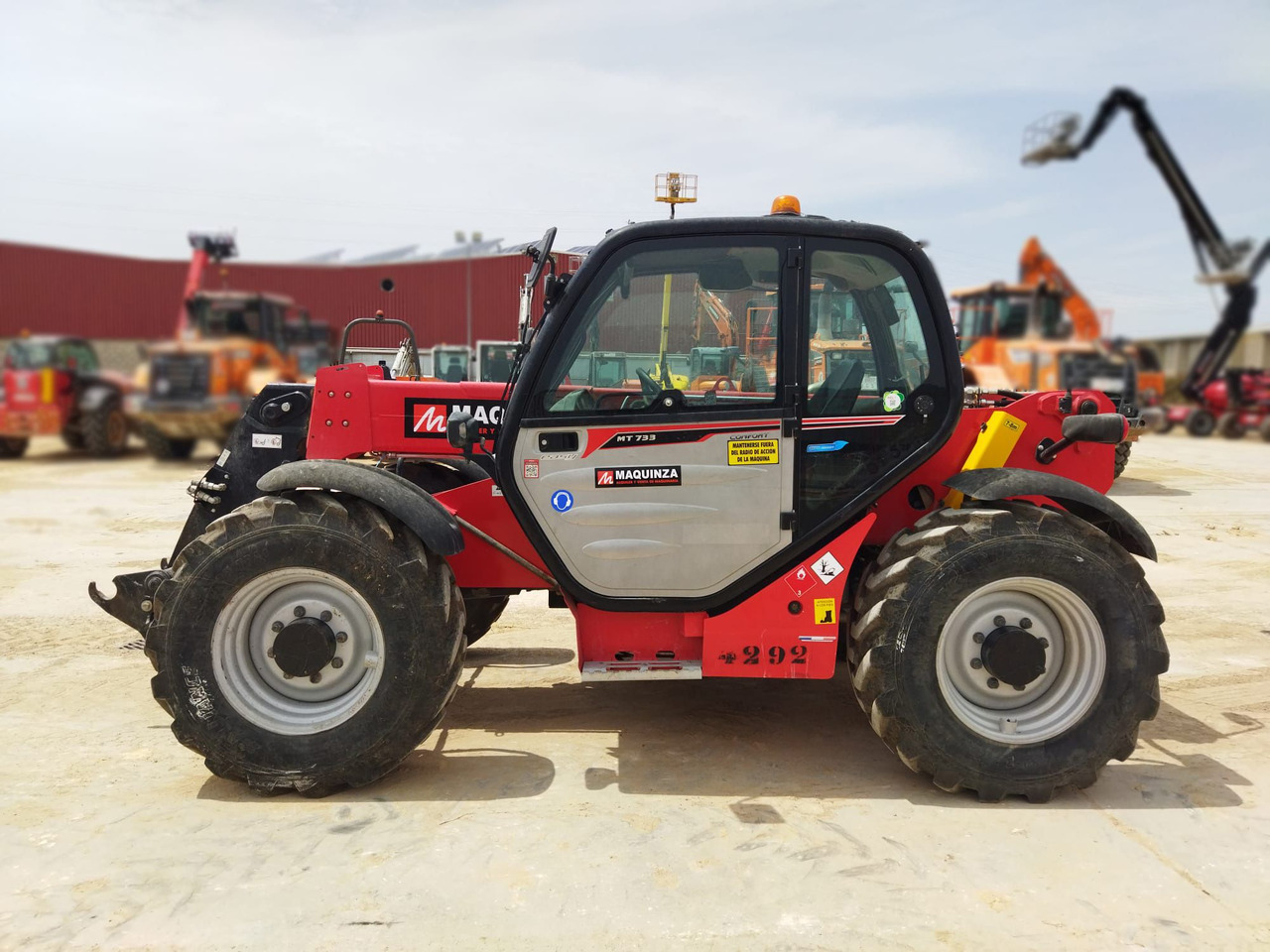 MANITOU MT733 EASY 75D - Teleskopinis krautuvas: foto 1 MANITOU MT733 EASY 75D - Teleskopinis krautuvas: foto 1