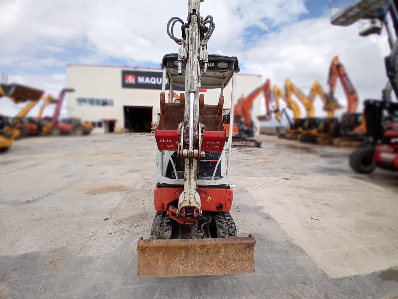 TAKEUCHI TB215R - Mini ekskavatorius: foto 2 TAKEUCHI TB215R - Mini ekskavatorius: foto 2