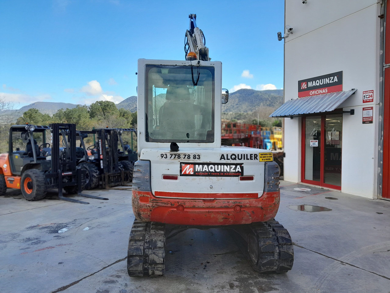 TAKEUCHI TB250 - Mini ekskavatorius: foto 3 TAKEUCHI TB250 - Mini ekskavatorius: foto 3