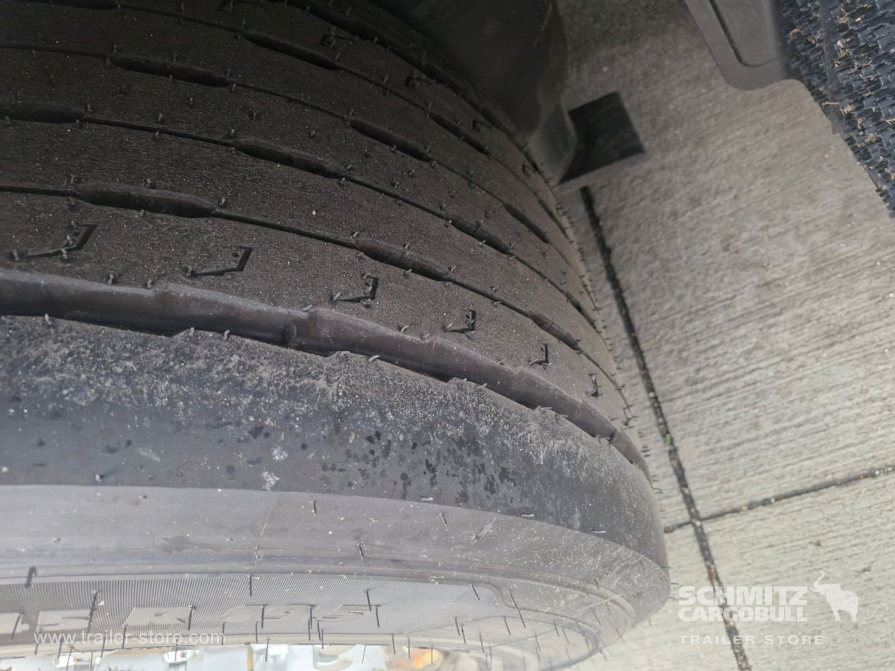 SCHMITZ Curtainsider Mega - Tentinė puspriekabė: foto 2 SCHMITZ Curtainsider Mega - Tentinė puspriekabė: foto 2