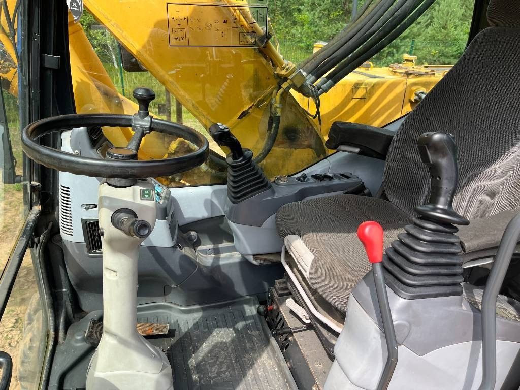 Komatsu PW 160 ES-7K - Ratinis ekskavatorius: foto 5 Komatsu PW 160 ES-7K - Ratinis ekskavatorius: foto 5