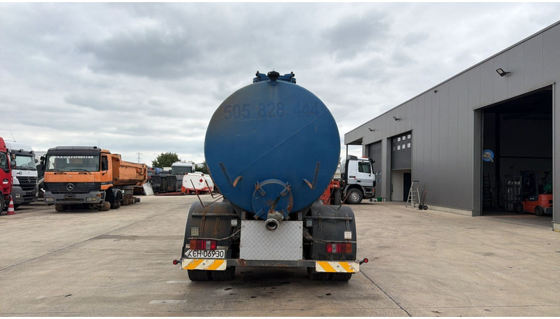 DAF 75 ATI 270 (10500 L / MANUAL PUMP / MANUAL GEARBOX / STEEL SUSP. / LAMES / POMPE MANUELLE) - Asenizatorius: foto 5 DAF 75 ATI 270 (10500 L / MANUAL PUMP / MANUAL GEARBOX / STEEL SUSP. / LAMES / POMPE MANUELLE) - Asenizatorius: foto 5