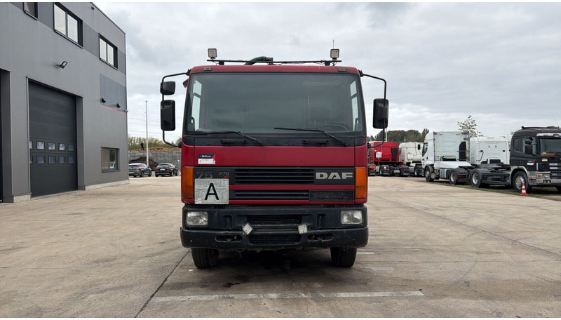DAF 75 ATI 270 (10500 L / MANUAL PUMP / MANUAL GEARBOX / STEEL SUSP. / LAMES / POMPE MANUELLE) - Asenizatorius: foto 3 DAF 75 ATI 270 (10500 L / MANUAL PUMP / MANUAL GEARBOX / STEEL SUSP. / LAMES / POMPE MANUELLE) - Asenizatorius: foto 3