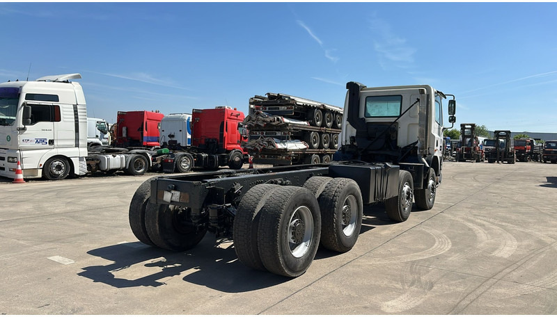 DAF 85 CF 430 (EURO 3 / MANUAL GEARBOX / BOITE MANUELLE / BIG HUB / 8X4 / STEEL SUSP. / LAMES) - Važiuoklės sunkvežimis: foto 4 DAF 85 CF 430 (EURO 3 / MANUAL GEARBOX / BOITE MANUELLE / BIG HUB / 8X4 / STEEL SUSP. / LAMES) - Važiuoklės sunkvežimis: foto 4