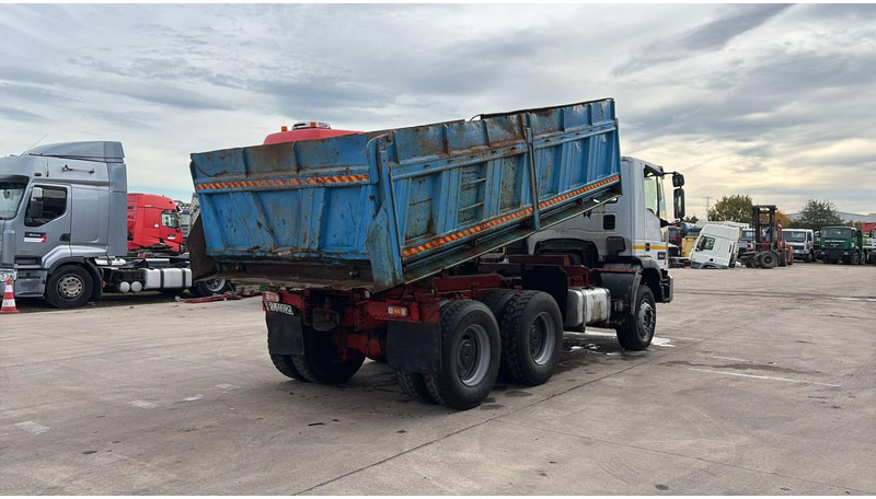 Iveco Eurotrakker 260 E 37 (POMPE MANUELLE / MANUAL PUMP / LAMES / STEEL SUSP. / BIG AXLE / GRANT PONT) - Savivartis sunkvežimis: foto 4 Iveco Eurotrakker 260 E 37 (POMPE MANUELLE / MANUAL PUMP / LAMES / STEEL SUSP. / BIG AXLE / GRANT PONT) - Savivartis sunkvežimis: foto 4