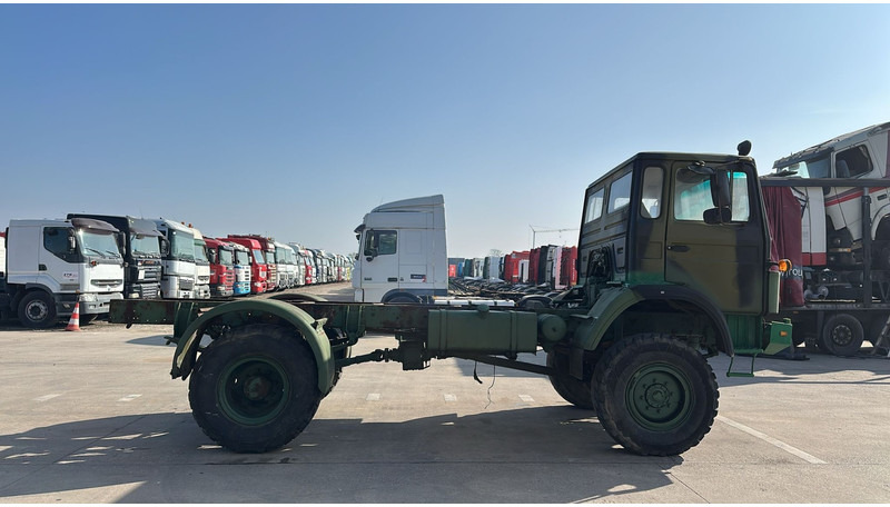 Iveco Magirus 110 - 16 (4X4 / 57000 KM / LAMES / GRAND PONT / 6 CYLINDRES EN LIGNE !! / MANUAL PUMP) - Važiuoklės sunkvežimis: foto 4 Iveco Magirus 110 - 16 (4X4 / 57000 KM / LAMES / GRAND PONT / 6 CYLINDRES EN LIGNE !! / MANUAL PUMP) - Važiuoklės sunkvežimis: foto 4