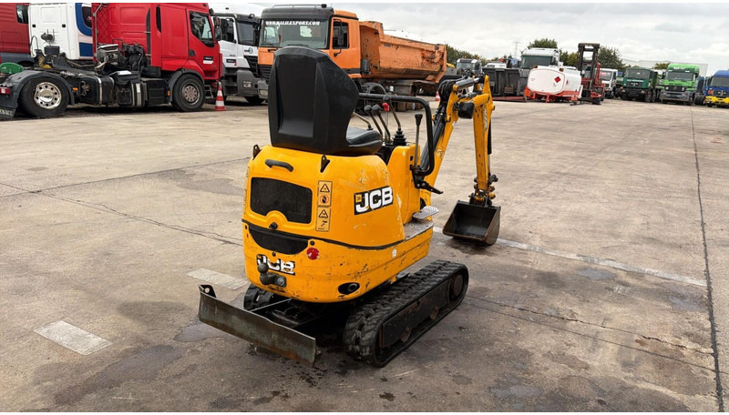 JCB 8008 (BE MACHINE / TOP CONDITION / 1898 H) - Mini ekskavatorius: foto 5 JCB 8008 (BE MACHINE / TOP CONDITION / 1898 H) - Mini ekskavatorius: foto 5