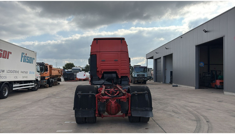 MAN TGA 18.410 (POMPE MANUELLE / MANUAL PUMP / BOITE MANUELLE / MANUAL GEARBOX) - Važiuoklės sunkvežimis: foto 5 MAN TGA 18.410 (POMPE MANUELLE / MANUAL PUMP / BOITE MANUELLE / MANUAL GEARBOX) - Važiuoklės sunkvežimis: foto 5