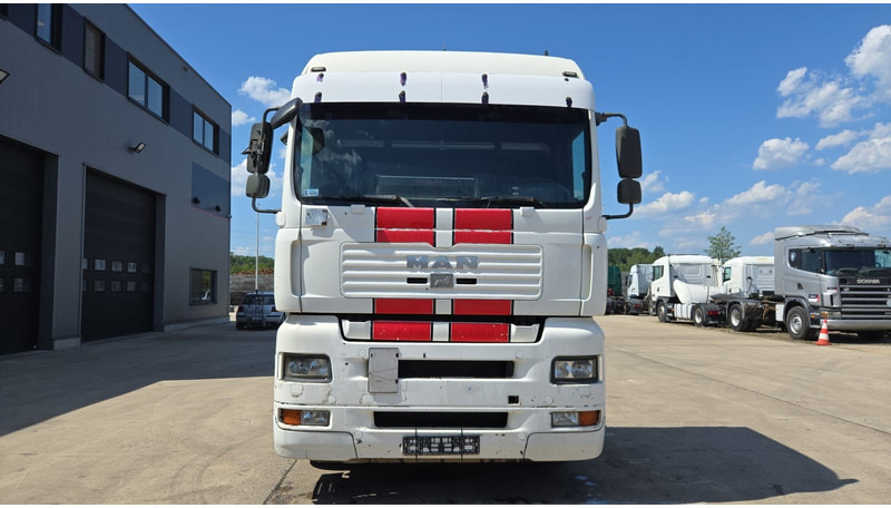 MAN TGA 26.440 (MANUAL GEARBOX / FRONT STEEL / 6X2 / BOITE MANUELLE / DEVANT LAMES) - Važiuoklės sunkvežimis: foto 2 MAN TGA 26.440 (MANUAL GEARBOX / FRONT STEEL / 6X2 / BOITE MANUELLE / DEVANT LAMES) - Važiuoklės sunkvežimis: foto 2