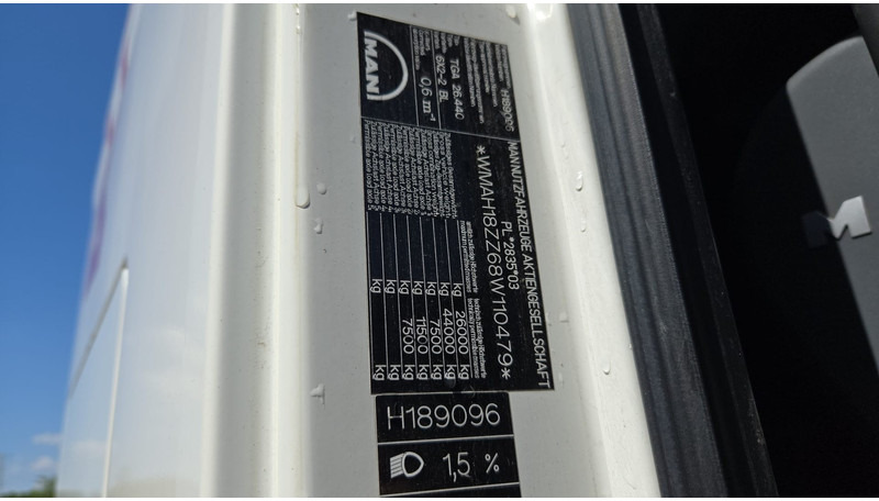MAN TGA 26.440 (MANUAL GEARBOX / FRONT STEEL / 6X2 / BOITE MANUELLE / DEVANT LAMES) lizingą MAN TGA 26.440 (MANUAL GEARBOX / FRONT STEEL / 6X2 / BOITE MANUELLE / DEVANT LAMES): foto 16
