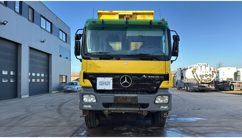 Mercedes-Benz Actros 4141 (8X8 / LAMES / GRAND PONT / V6 / BOITE MANUELLE / MANUAL GEARBOX) - Savivartis sunkvežimis: foto 4 Mercedes-Benz Actros 4141 (8X8 / LAMES / GRAND PONT / V6 / BOITE MANUELLE / MANUAL GEARBOX) - Savivartis sunkvežimis: foto 4
