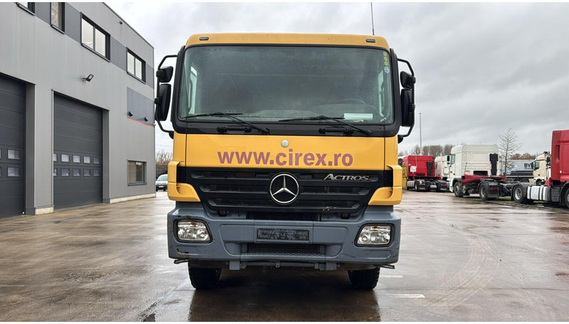 Mercedes-Benz Actros 4141 (EPS / 3 PEDALES / 8X4 / LAMES / GRAND PONT / STEEL SUSP. / MP2) - Važiuoklės sunkvežimis: foto 5 Mercedes-Benz Actros 4141 (EPS / 3 PEDALES / 8X4 / LAMES / GRAND PONT / STEEL SUSP. / MP2) - Važiuoklės sunkvežimis: foto 5