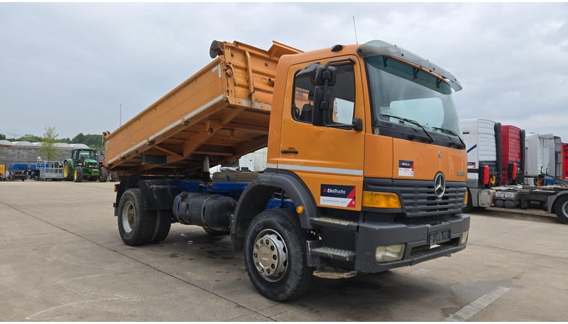 Mercedes-Benz Atego 1928 (PARFAIT ETAT / BOITE MANUELLE / GRAND PONT / LAMES) - Savivartis sunkvežimis: foto 3 Mercedes-Benz Atego 1928 (PARFAIT ETAT / BOITE MANUELLE / GRAND PONT / LAMES) - Savivartis sunkvežimis: foto 3
