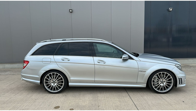 Mercedes-Benz C-Klasse 63 AMG (LICHTE VRACHT / BELGISCHE WAGEN / V8 / OPEN DAK) - Universalas: foto 4 Mercedes-Benz C-Klasse 63 AMG (LICHTE VRACHT / BELGISCHE WAGEN / V8 / OPEN DAK) - Universalas: foto 4