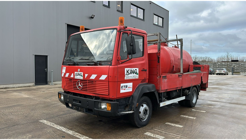 Mercedes-Benz SK 814 (VIDANGEUR / VACUUM / AUXILAIRY / SPER / STEEL SUSP. / LAMES) - Asenizatorius: foto 1 Mercedes-Benz SK 814 (VIDANGEUR / VACUUM / AUXILAIRY / SPER / STEEL SUSP. / LAMES) - Asenizatorius: foto 1