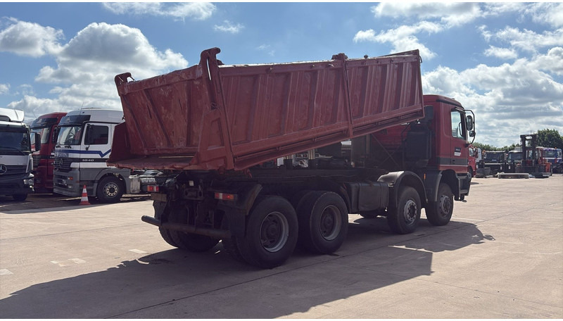 Mercedes-Benz actros 4140 (EPS / 8X6 / LAMES / GRAND PONT / GRAND BENNE / 3 PONTS / TRES BONNE ETAT) - Savivartis sunkvežimis: foto 5 Mercedes-Benz actros 4140 (EPS / 8X6 / LAMES / GRAND PONT / GRAND BENNE / 3 PONTS / TRES BONNE ETAT) - Savivartis sunkvežimis: foto 5