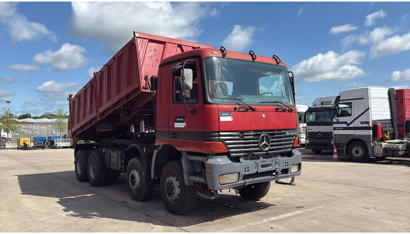Mercedes-Benz actros 4140 (EPS / 8X6 / LAMES / GRAND PONT / GRAND BENNE / 3 PONTS / TRES BONNE ETAT) - Savivartis sunkvežimis: foto 3 Mercedes-Benz actros 4140 (EPS / 8X6 / LAMES / GRAND PONT / GRAND BENNE / 3 PONTS / TRES BONNE ETAT) - Savivartis sunkvežimis: foto 3