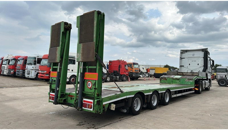 Nooteboom OSDB-45 VV (48 + 60 TONS /BE TRAILER / NALOOPAS / FOLLOW AXLE / NEW HYDRO PUMP / 4M HYDRAULIC RAMPS) - Žemo profilio platforma puspriekabė: foto 3 Nooteboom OSDB-45 VV (48 + 60 TONS /BE TRAILER / NALOOPAS / FOLLOW AXLE / NEW HYDRO PUMP / 4M HYDRAULIC RAMPS) - Žemo profilio platforma puspriekabė: foto 3