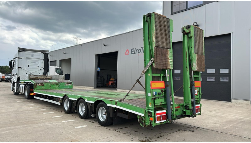 Nooteboom OSDB-45 VV (48 + 60 TONS /BE TRAILER / NALOOPAS / FOLLOW AXLE / NEW HYDRO PUMP / 4M HYDRAULIC RAMPS) - Žemo profilio platforma puspriekabė: foto 4 Nooteboom OSDB-45 VV (48 + 60 TONS /BE TRAILER / NALOOPAS / FOLLOW AXLE / NEW HYDRO PUMP / 4M HYDRAULIC RAMPS) - Žemo profilio platforma puspriekabė: foto 4