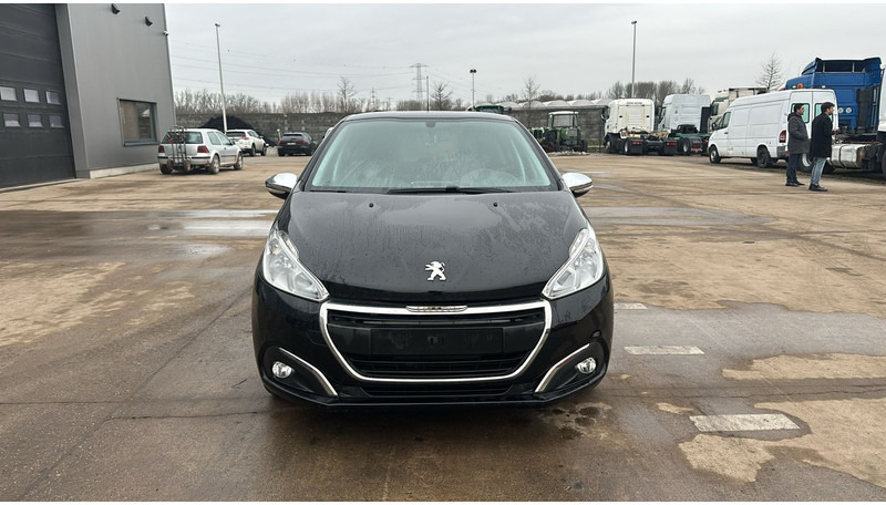 Peugeot 208 (BELGIAN CAR / AIRCO / 5 DOORS / PETROL) - Hečbekas: foto 3 Peugeot 208 (BELGIAN CAR / AIRCO / 5 DOORS / PETROL) - Hečbekas: foto 3