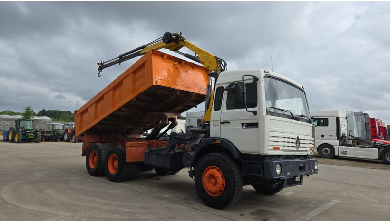 Renault G 300 Manager (POMPE MANUELLE / GRUE COPMA 90.2 / LAMES / 6X4 / GRAND PONT) - Savivartis sunkvežimis, Sunkvežimis su kranu: foto 3 Renault G 300 Manager (POMPE MANUELLE / GRUE COPMA 90.2 / LAMES / 6X4 / GRAND PONT) - Savivartis sunkvežimis, Sunkvežimis su kranu: foto 3