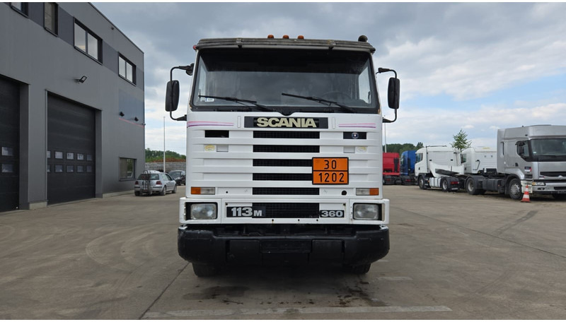 Scania 113-360 (13500L / POMPE MANUELLE / MANUAL PUMP / TOP CONDITION / WITH PUMP + COUNTER !!) - Autocisterna: foto 2 Scania 113-360 (13500L / POMPE MANUELLE / MANUAL PUMP / TOP CONDITION / WITH PUMP + COUNTER !!) - Autocisterna: foto 2