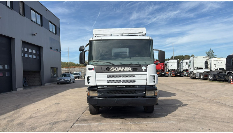 Scania 94 - 260 (BOITE MANUELLE / LAMES / STEEL SUSP. / 6X4 / MANUAL GEARBOX) - Savivartis sunkvežimis: foto 2 Scania 94 - 260 (BOITE MANUELLE / LAMES / STEEL SUSP. / 6X4 / MANUAL GEARBOX) - Savivartis sunkvežimis: foto 2