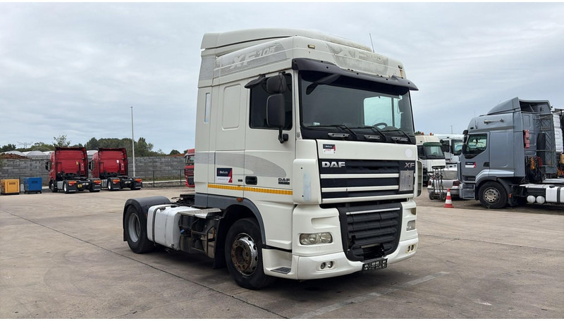 DAF 105 XF 460 (AIRCO / GOOD CONDITION / BONNE ETAT / BOITE MANUALLE / GEARBOX MANUAL) - Vilkikas: foto 3 DAF 105 XF 460 (AIRCO / GOOD CONDITION / BONNE ETAT / BOITE MANUALLE / GEARBOX MANUAL) - Vilkikas: foto 3