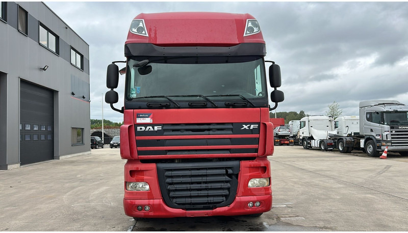 DAF 105 XF 460 (BOITE MANUELLE / MANUAL GEARBOX / TRES PROPRE) - Vilkikas: foto 2 DAF 105 XF 460 (BOITE MANUELLE / MANUAL GEARBOX / TRES PROPRE) - Vilkikas: foto 2