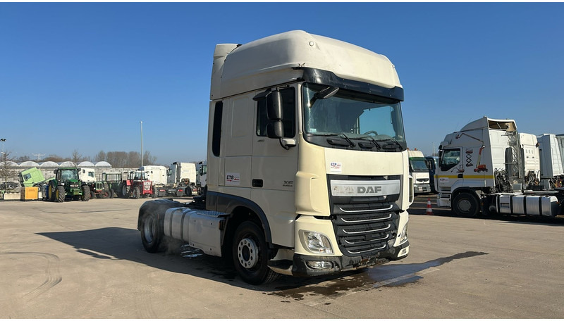 DAF 106 XF 460 (BOITE MANUELLE / MANUAL GEARBOX / 834.000 KM / EURO 6) - Vilkikas: foto 3 DAF 106 XF 460 (BOITE MANUELLE / MANUAL GEARBOX / 834.000 KM / EURO 6) - Vilkikas: foto 3