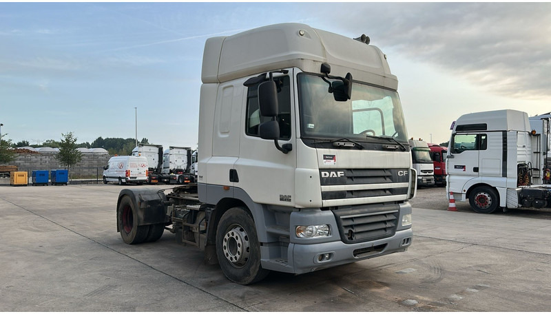 DAF 85 CF 410 (BOITE MANUELLE / MANUAL GEARBOX / GOOD CONDITION / BONNE ETAT) - Vilkikas: foto 3 DAF 85 CF 410 (BOITE MANUELLE / MANUAL GEARBOX / GOOD CONDITION / BONNE ETAT) - Vilkikas: foto 3