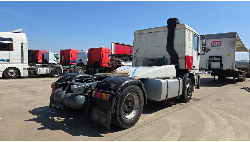 DAF 95 ATI 400 (EURO 2 / MANUAL PUMP / MANUAL GEARBOX / POMPE MANUELLE) - Vilkikas: foto 4 DAF 95 ATI 400 (EURO 2 / MANUAL PUMP / MANUAL GEARBOX / POMPE MANUELLE) - Vilkikas: foto 4