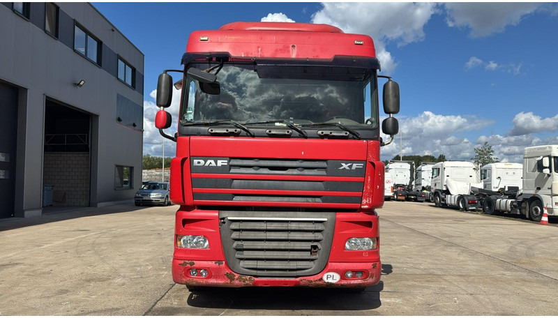 DAF XF 105.410 (BOITE MANUELLE / MANUAL GEARBOX) - Vilkikas: foto 2 DAF XF 105.410 (BOITE MANUELLE / MANUAL GEARBOX) - Vilkikas: foto 2