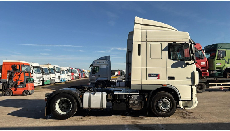 DAF XF 105.460 (BOITE MANUELLE / MANUAL GEARBOX) - Vilkikas: foto 4 DAF XF 105.460 (BOITE MANUELLE / MANUAL GEARBOX) - Vilkikas: foto 4
