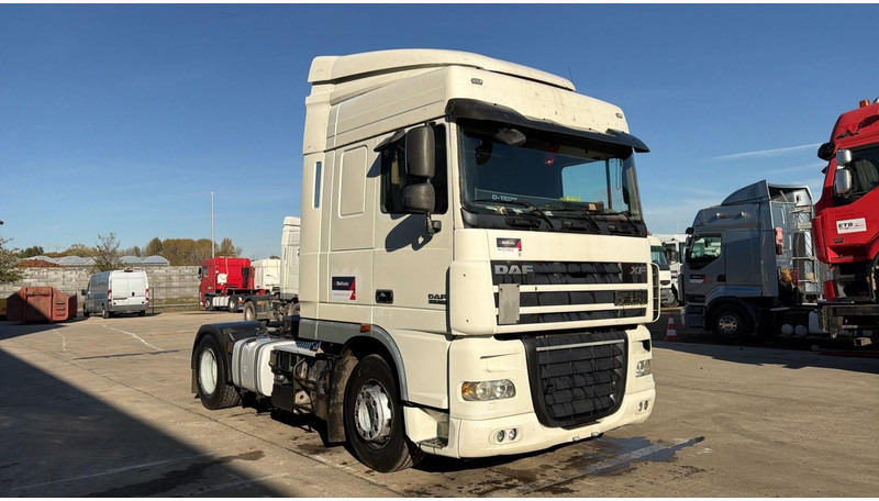 DAF XF 105.460 (BOITE MANUELLE / MANUAL GEARBOX) - Vilkikas: foto 3 DAF XF 105.460 (BOITE MANUELLE / MANUAL GEARBOX) - Vilkikas: foto 3