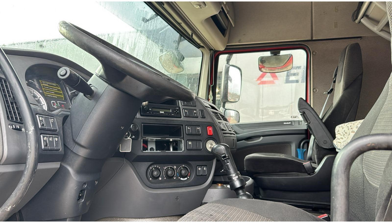 Vilkikas DAF XF 460 (BOITE MANUELLE / MANUAL GEARBOX): foto 10