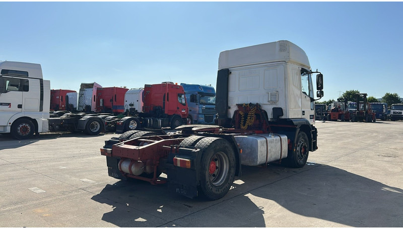 Iveco Eurotech 440 E 42 (MANUAL PUMP / ZF MANUAL GEARBOX / POMPE MANUELLE / BOITE MANUELLE ZF) - Vilkikas: foto 5 Iveco Eurotech 440 E 42 (MANUAL PUMP / ZF MANUAL GEARBOX / POMPE MANUELLE / BOITE MANUELLE ZF) - Vilkikas: foto 5