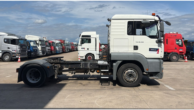 MAN TGA 18.430 (COMMONRAIL / GOOD CONDITION / BONNE ETAT) - Vilkikas: foto 4 MAN TGA 18.430 (COMMONRAIL / GOOD CONDITION / BONNE ETAT) - Vilkikas: foto 4