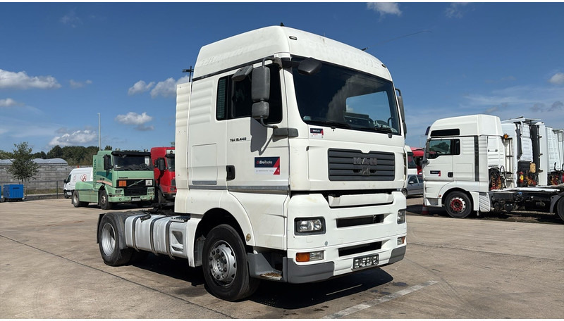 MAN TGA 18.440 (BOITE MANUELLE / MANUAL GEARBOX) - Vilkikas: foto 5 MAN TGA 18.440 (BOITE MANUELLE / MANUAL GEARBOX) - Vilkikas: foto 5