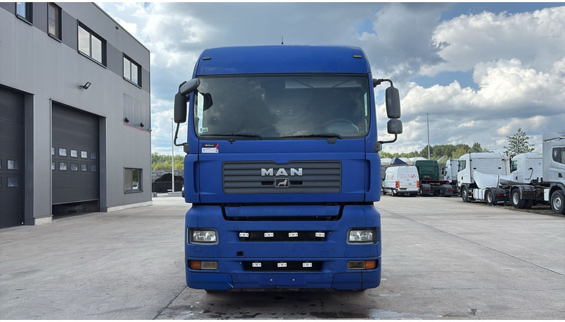 MAN TGA 18.440 (BOITE MANUELLE / MANUAL GEARBOX) - Vilkikas: foto 2 MAN TGA 18.440 (BOITE MANUELLE / MANUAL GEARBOX) - Vilkikas: foto 2
