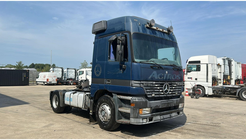 Mercedes-Benz Actros 1835 (EPS / V6 / 3 PEDALES / MP1 / PTO) - Vilkikas: foto 3 Mercedes-Benz Actros 1835 (EPS / V6 / 3 PEDALES / MP1 / PTO) - Vilkikas: foto 3
