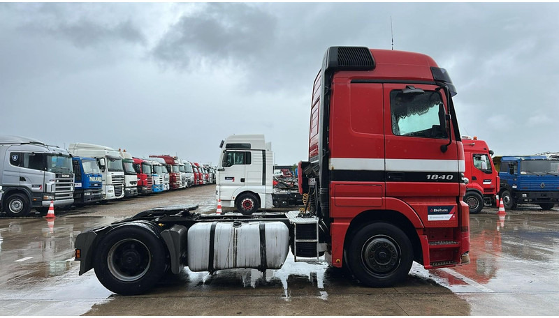 Mercedes-Benz Actros 1840 (EPS / GRAND PONT / V6 / BIG AXLE / 3 PEDALES) - Vilkikas: foto 4 Mercedes-Benz Actros 1840 (EPS / GRAND PONT / V6 / BIG AXLE / 3 PEDALES) - Vilkikas: foto 4