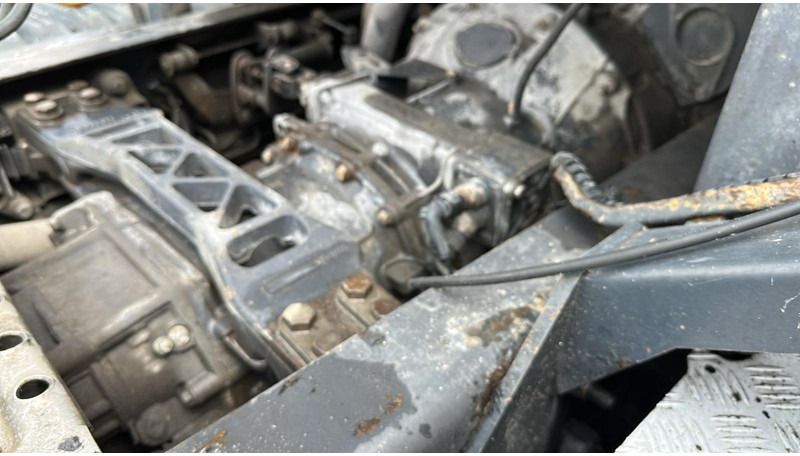 Vilkikas Scania R 420 (PDE / BOITE MANUELLE / MANUAL GEARBOX): foto 15