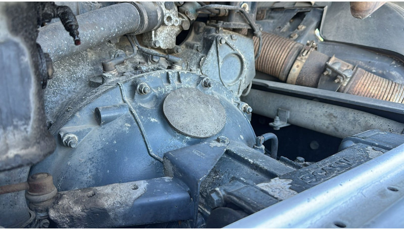 Vilkikas Scania R400 (MANUAL GEARBOX / RETARDER / BOITE MANUELLE / MANUAL): foto 14