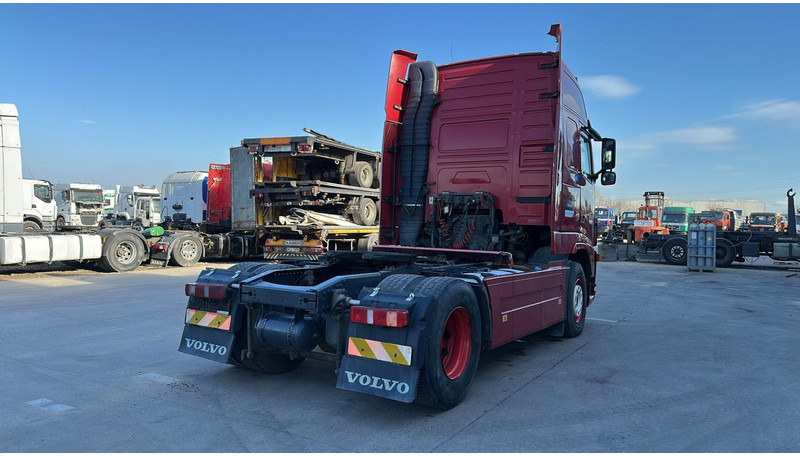 Volvo FH 400 (MANUAL GEARBOX / EURO 5 / BOITE MANUELLE) - Vilkikas: foto 5 Volvo FH 400 (MANUAL GEARBOX / EURO 5 / BOITE MANUELLE) - Vilkikas: foto 5