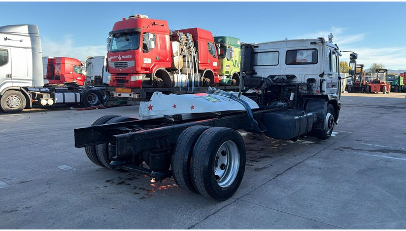 Volvo FL 6 - 220 (MANUAL GEARBOX / BOITE MANUELLE / 8 TONNES) - Važiuoklės sunkvežimis: foto 4 Volvo FL 6 - 220 (MANUAL GEARBOX / BOITE MANUELLE / 8 TONNES) - Važiuoklės sunkvežimis: foto 4