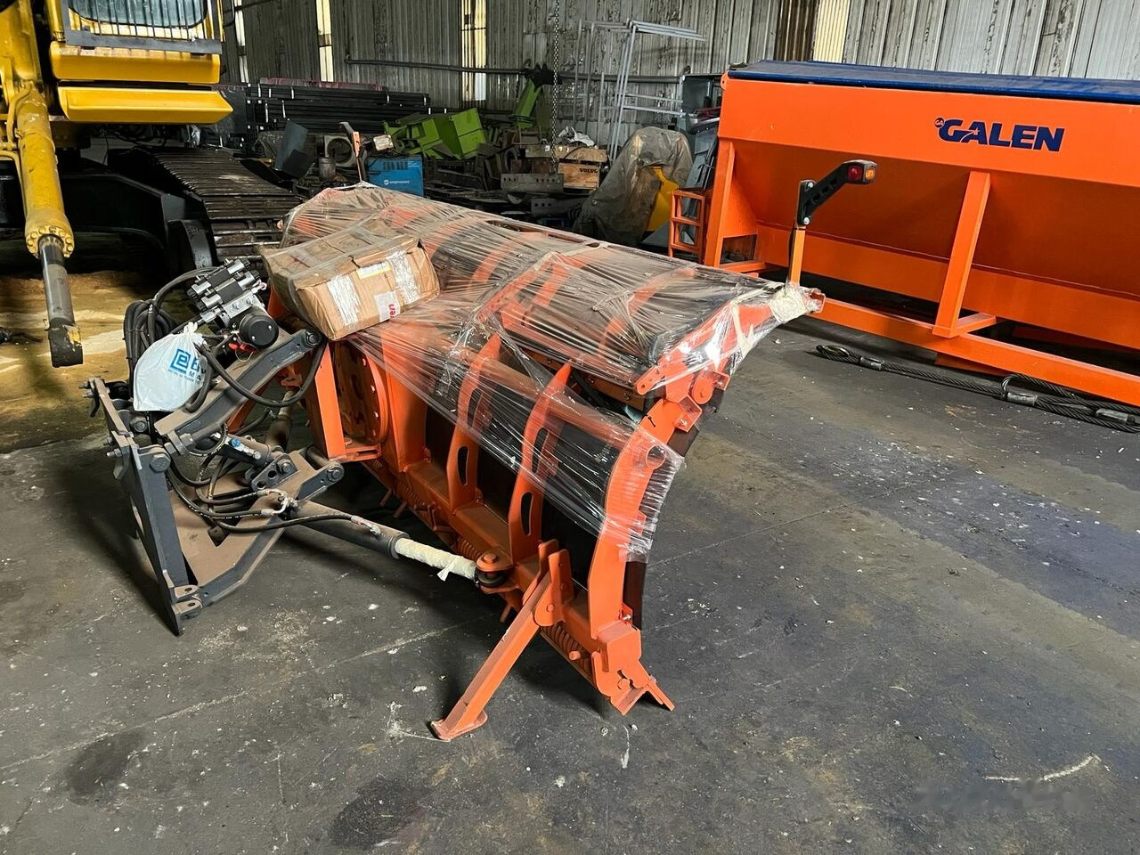 Galen Truck Salt Spreader from stock - Smėlio/ Druskos barstytuvas - Komunalinė/ Specializuota technika: foto 3 Galen Truck Salt Spreader from stock - Smėlio/ Druskos barstytuvas - Komunalinė/ Specializuota technika: foto 3