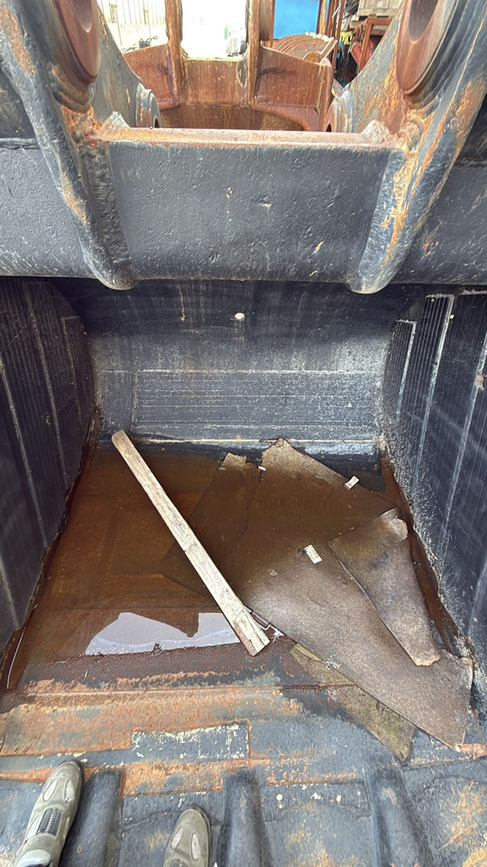 HITACHI ZX520/530 Cheap Second Hand Bucket - Ekskavatoriaus kaušas: foto 4 HITACHI ZX520/530 Cheap Second Hand Bucket - Ekskavatoriaus kaušas: foto 4