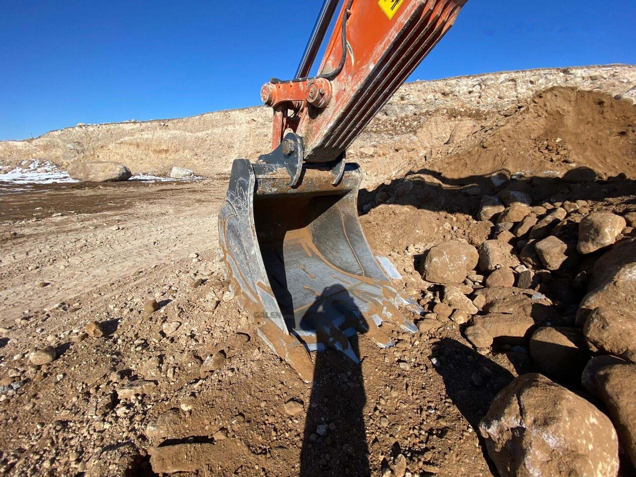 Hitachi ZX490 Heavy Duty Bucket - Ekskavatoriaus kaušas: foto 1 Hitachi ZX490 Heavy Duty Bucket - Ekskavatoriaus kaušas: foto 1